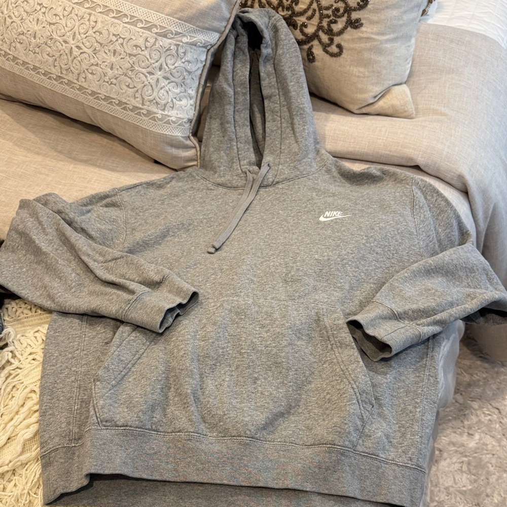 Nike Heather Gray Pullover Hoodie